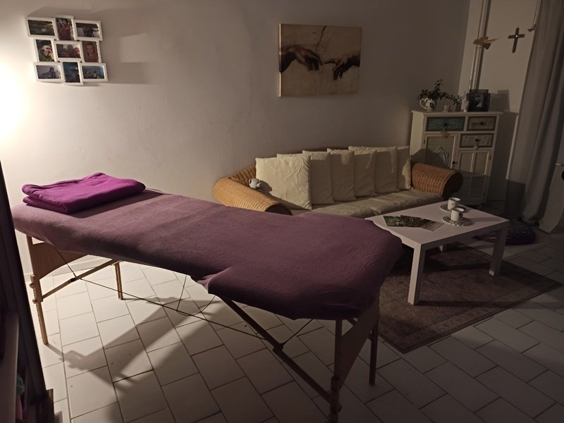 Aromaterapeutická masáž celého těla pro ženy + občerstvení