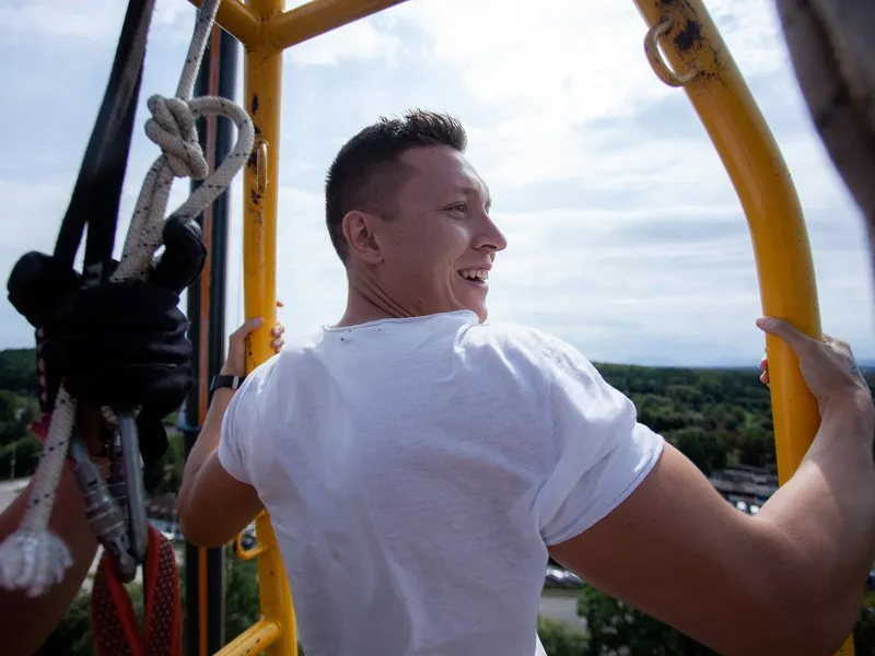 Bungee jumping až 110 metrů z jeřábu