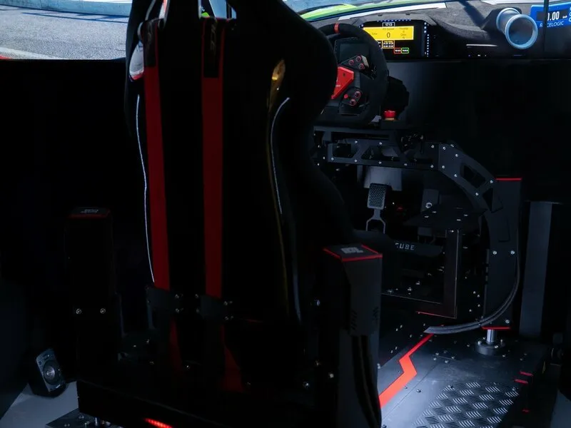 Závodní simulátor GT3 Rallye