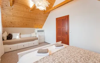 Pobyt v chatě s wellness sudem až pro 8 osob