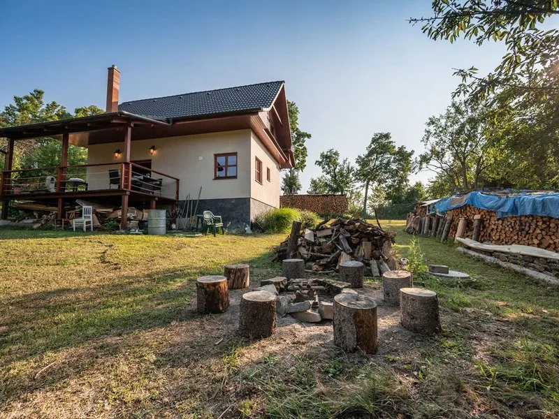 Pobyt v chatě s wellness sudem až pro 8 osob