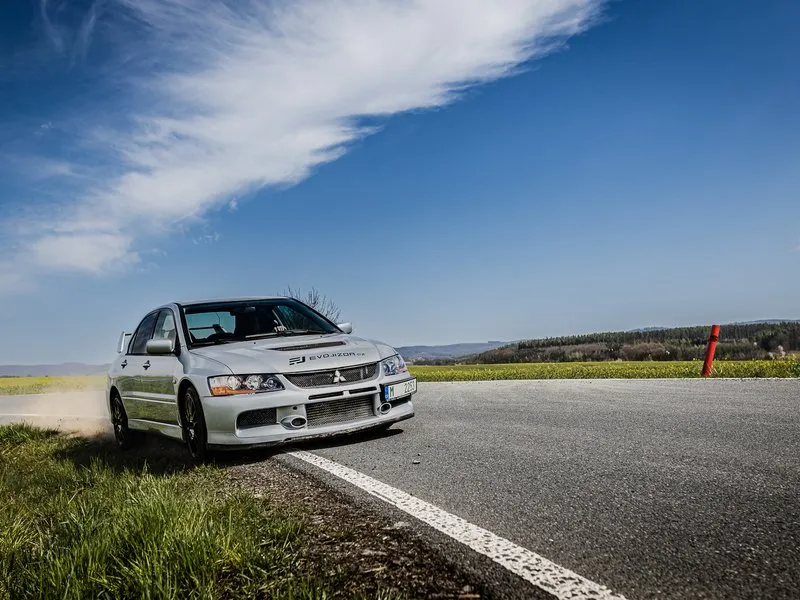 Zážitková rally jízda v Mitsubishi Lancer EVO IX