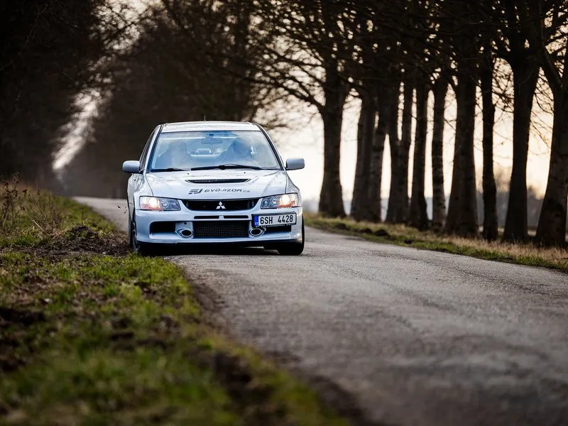 Zážitková rally jízda v Mitsubishi Lancer EVO IX