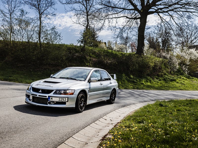Zážitková rally jízda v Mitsubishi Lancer EVO IX