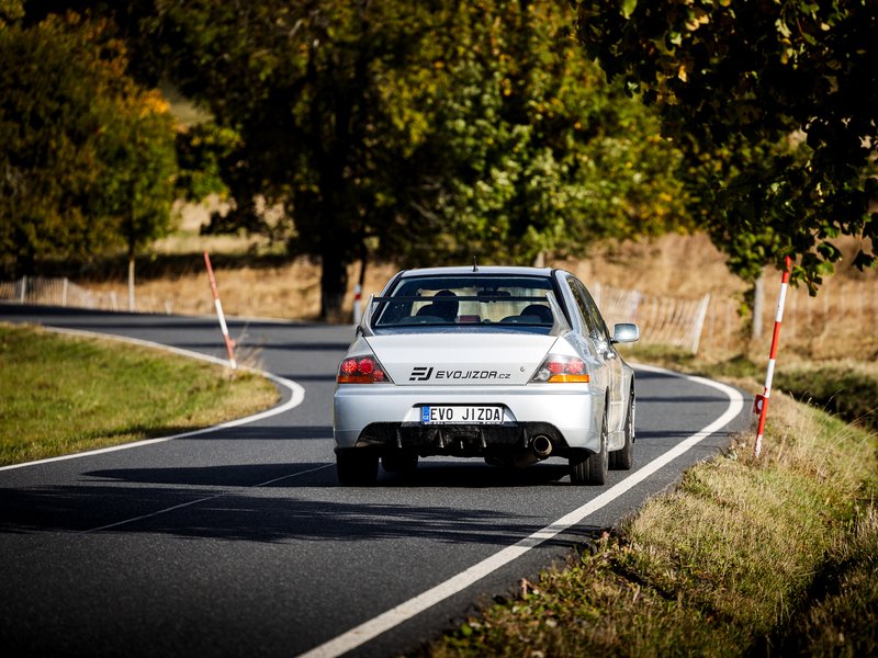Zážitková rally jízda v Mitsubishi Lancer EVO IX