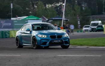 Jízda na okruhu v BMW