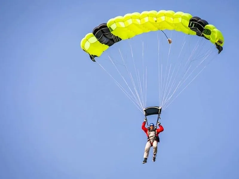 Základní parašutistický výcvik