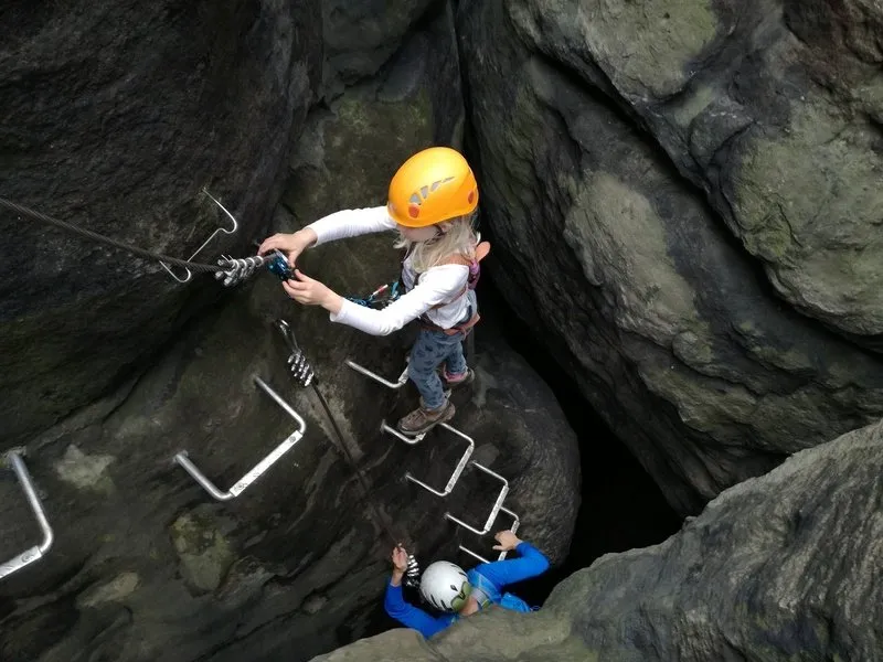 Via ferrata se zkušeným instruktorem