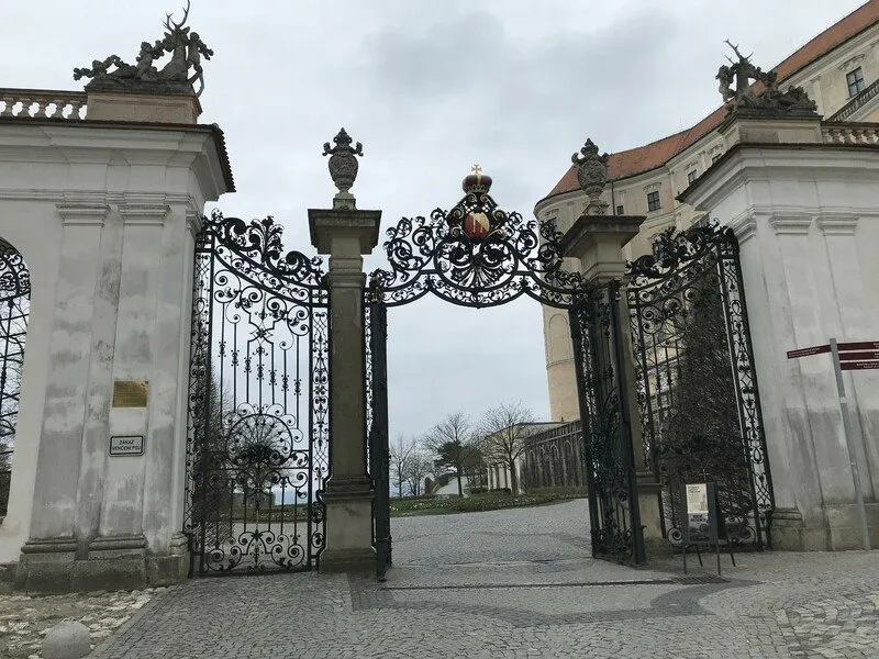 Bílá paní mikulovská: Venkovní úniková hra