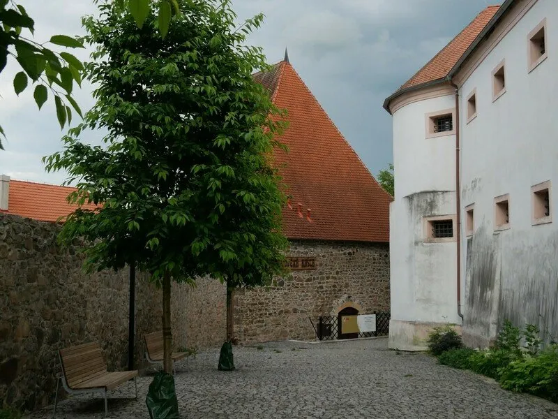 Za rohem číhá drak: Venkovní úniková hra
