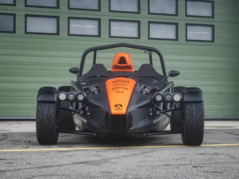 Spolujízda v Ariel Atom 4 na Masarykově okruhu