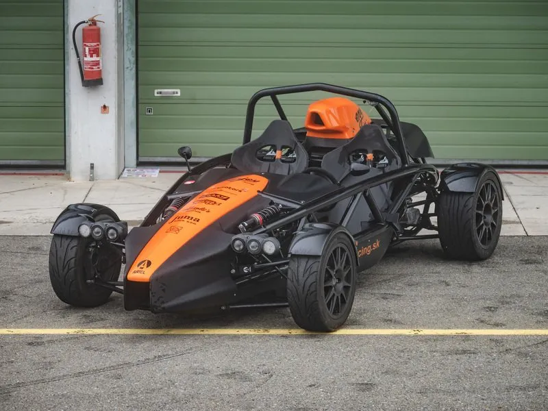 Spolujízda v Ariel Atom 4 na Masarykově okruhu
