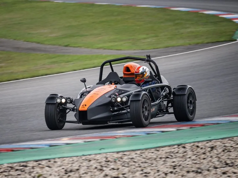 Spolujízda v Ariel Atom 4 na Masarykově okruhu