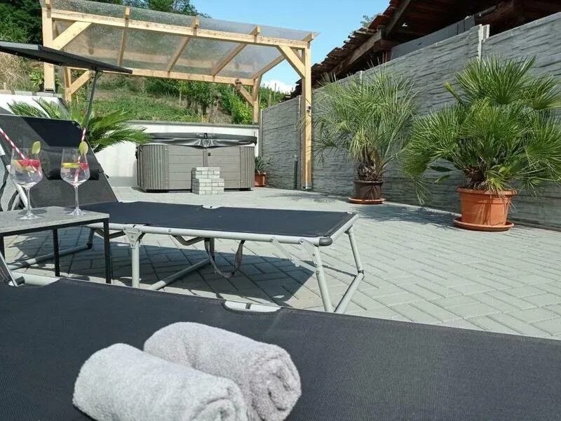 Relaxační pobyt v apartmánu Sklípek Emilka, Mutěnice
