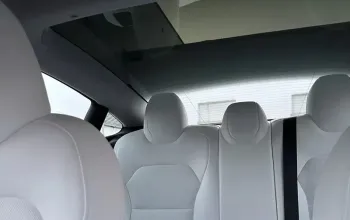 Jízda v elektromobilu Tesla Model 3 Performance Highland 24