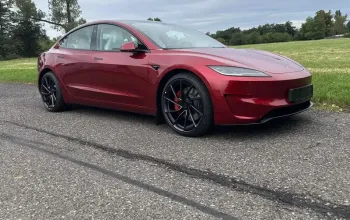 Jízda v elektromobilu Tesla Model 3 Performance Highland 24