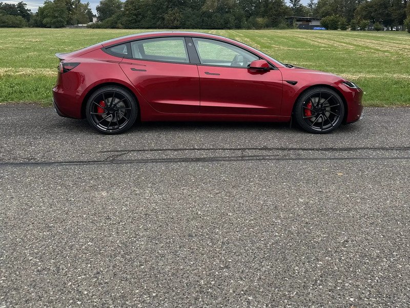 Jízda v elektromobilu Tesla Model 3 Performance Highland 24