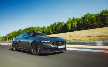 Jízda ve Ford Mustang Dark Horse na Masarykově okruhu