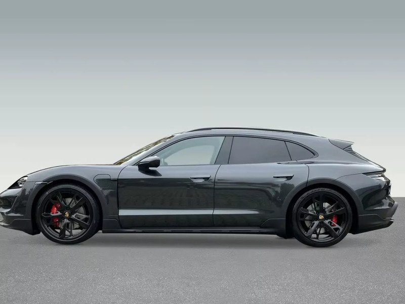 Jízda elektromobilem Porsche Taycan Cross Turismo 4S