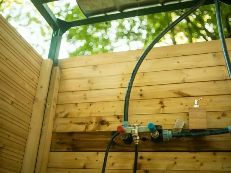 Ubytování v Treehouse pod Ještědem pro 2 + snídaně