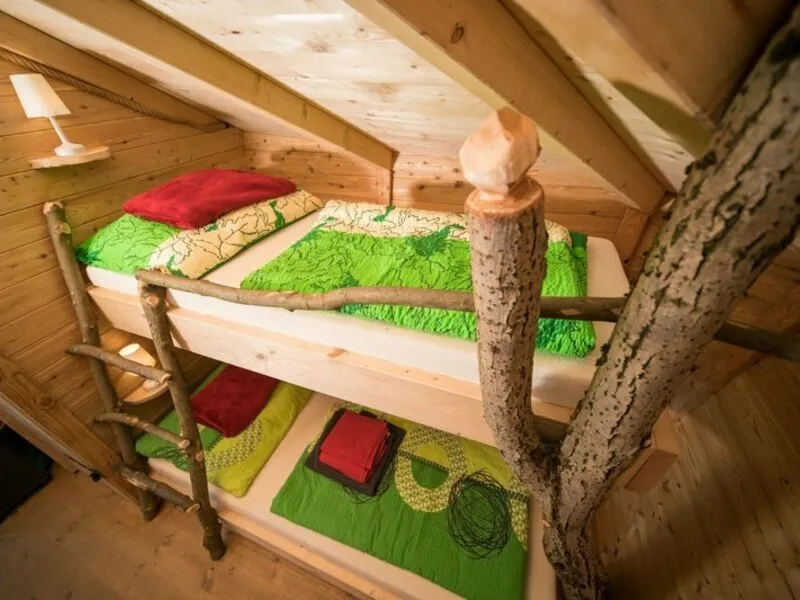 Ubytování v Treehouse pod Ještědem pro 2 + snídaně