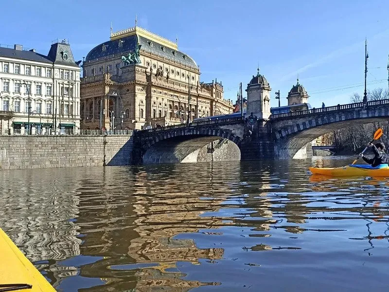 Plavba v seakajaku na Vltavě s instruktorem