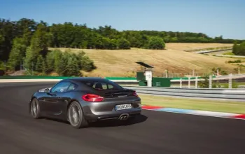 Jízda v Porsche 718 Cayman na polygonu