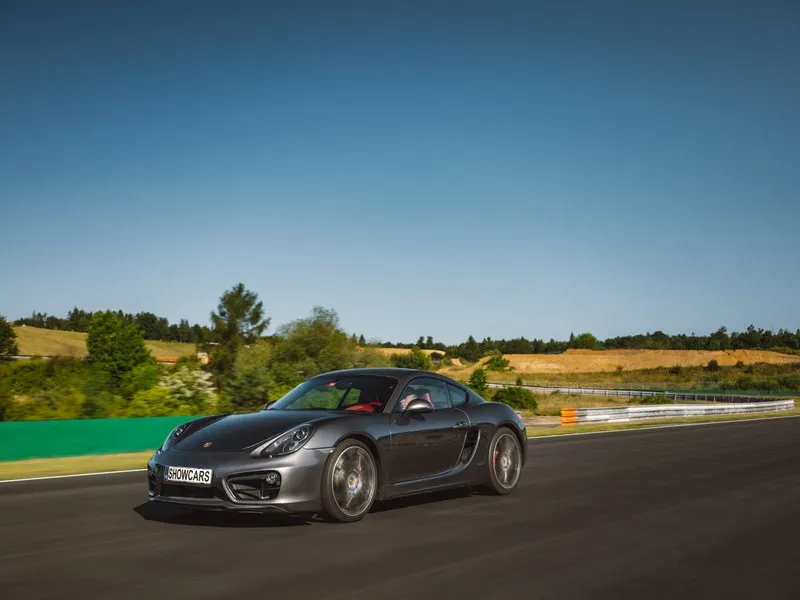 Jízda v Porsche 718 Cayman na polygonu