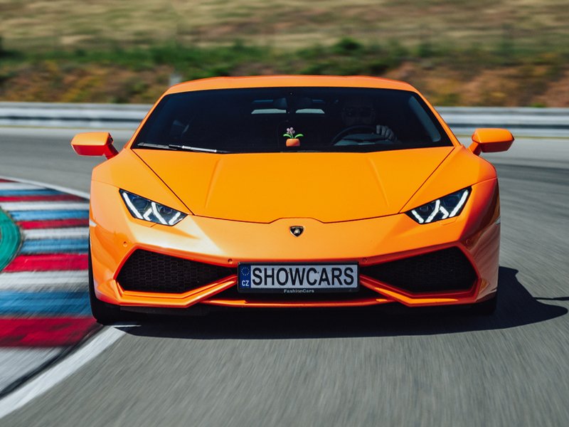 Jízda v Lamborghini Huracán LP610-4 na polygonu