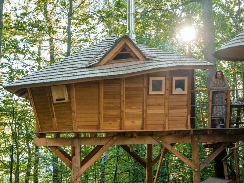 Ubytování v tree housu s vlastní saunou
