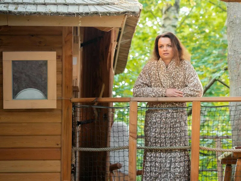 Ubytování v tree housu s vlastní saunou