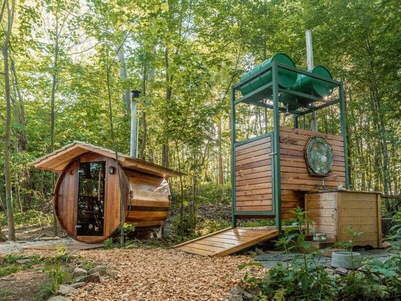 Ubytování v tree housu s vlastní saunou