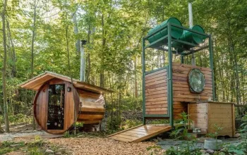 Ubytování v tree housu s vlastní saunou
