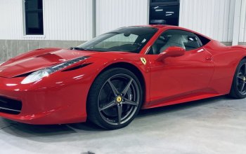 Jízda ve Ferrari 458 Italia na okruhu Autodrom Most