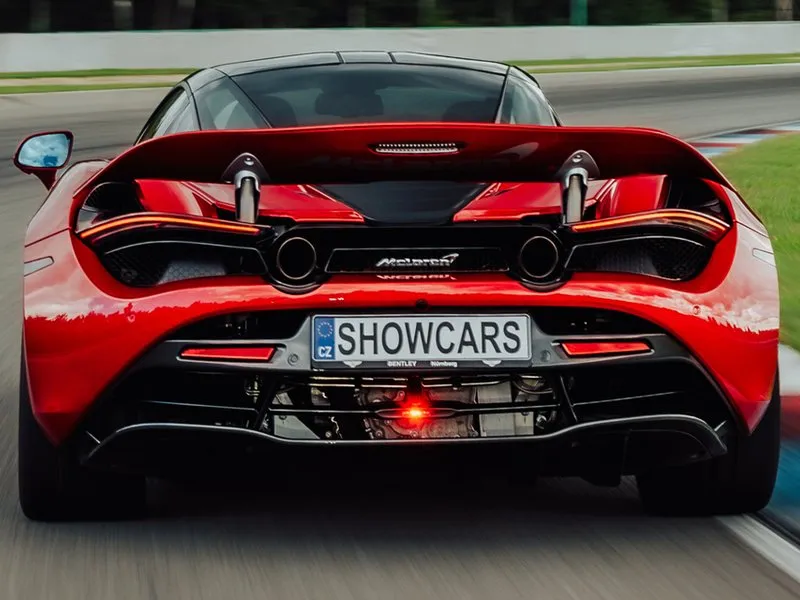 Jízda ve voze McLaren 675LT na okruhu Autodrom Most