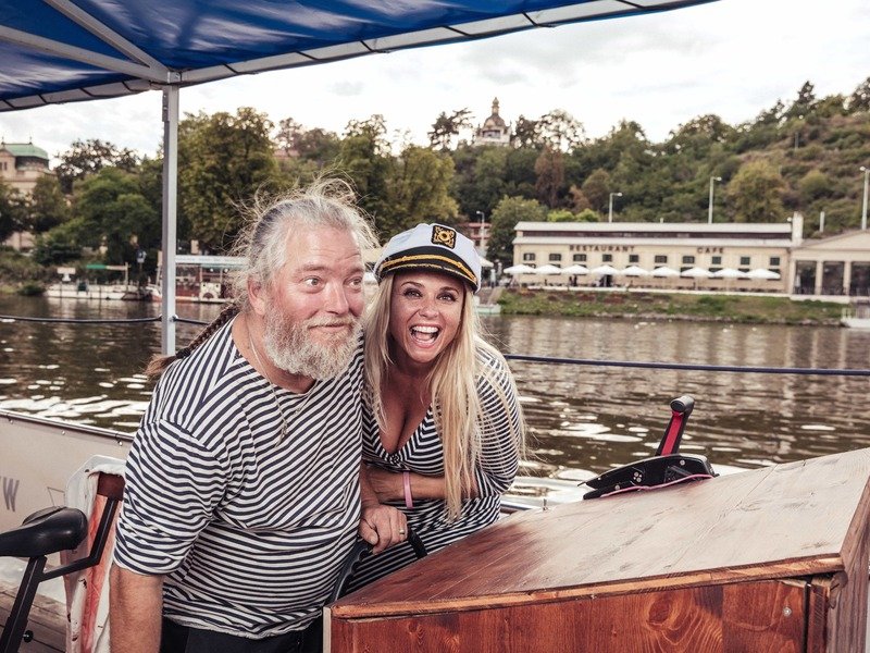 Beerboat: Pivní projížďka šlapadlem na Vltavě