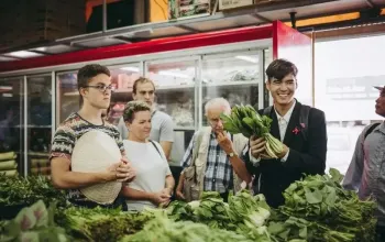 Prohlídka tržnice Sapy v Praze + minikurz přípravy letních závitků