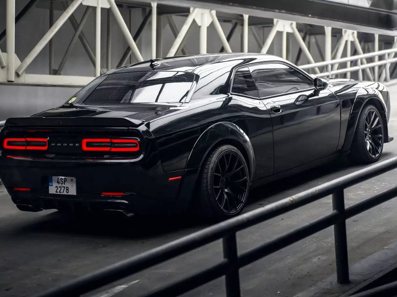 Pronájem supersportu Dodge Challenger 2015 Shaker