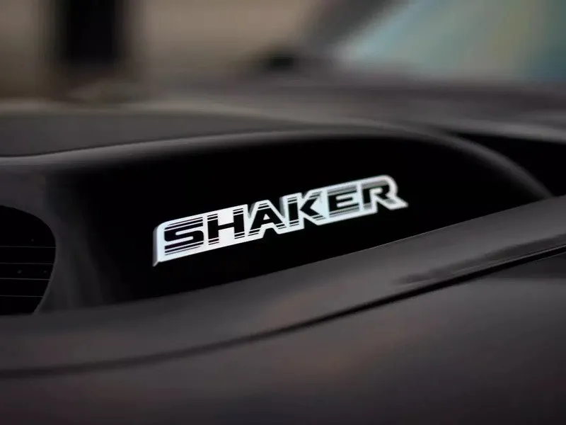 Pronájem supersportu Dodge Challenger 2015 Shaker