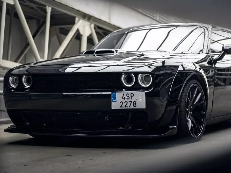 Pronájem supersportu Dodge Challenger 2015 Shaker