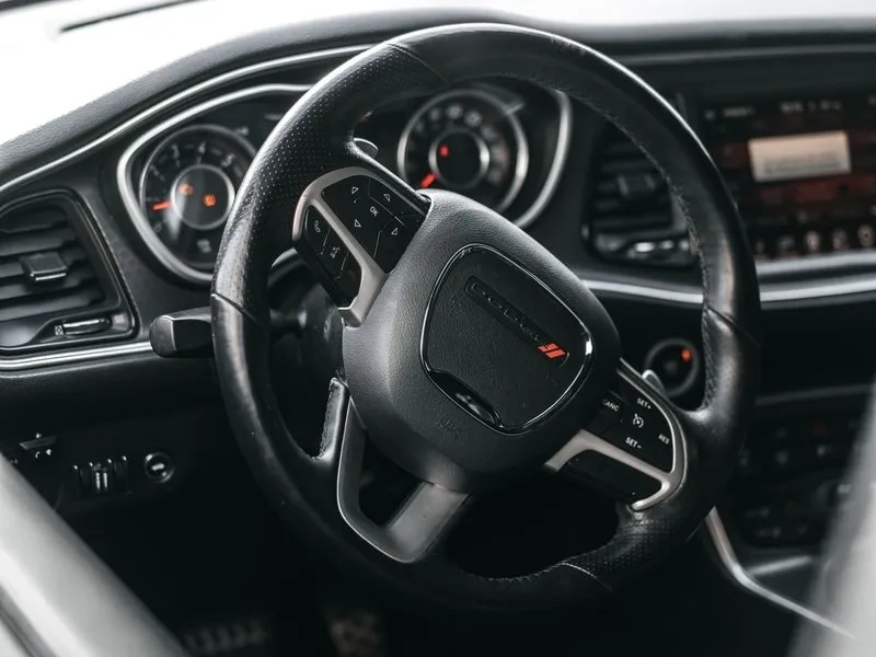 Jízda v Dodge Challenger 2015 Scat Pack