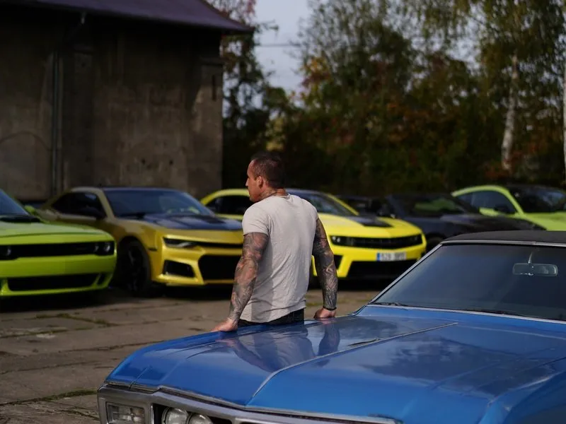 Pronájem veteránu Buick Riviera 1969