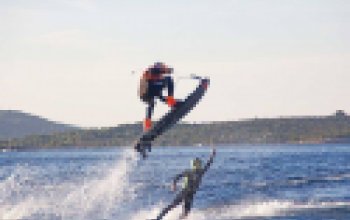 Jetsurfing
