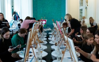 Luxusní brunch s malováním zlatými plátky