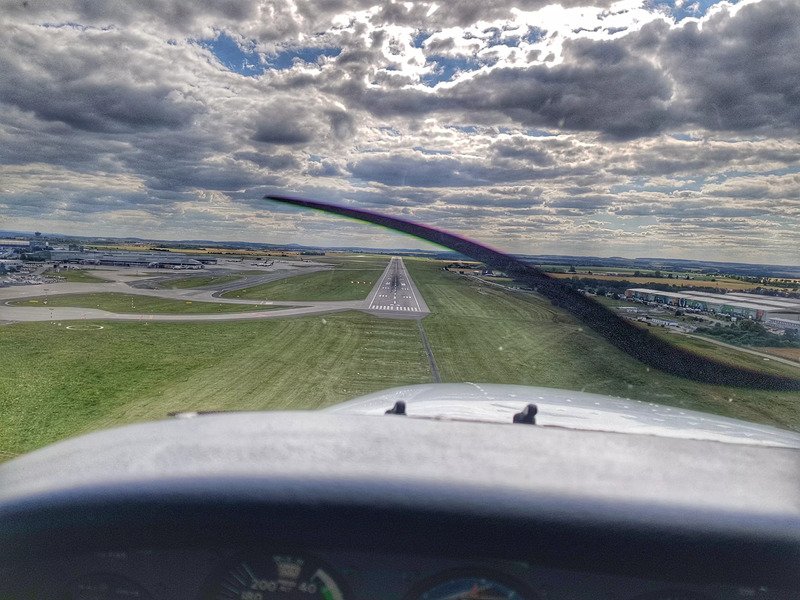 Pilotem letadla na zkoušku: Přistání na letišti Václava Havla