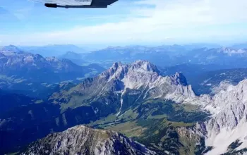 Vyhlídkový let letadlem nad Alpami