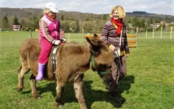Rodinná exkurze na farmě