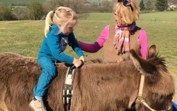 Rodinná exkurze na farmě