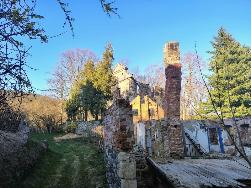 Urbex s průvodcem po Sudetech