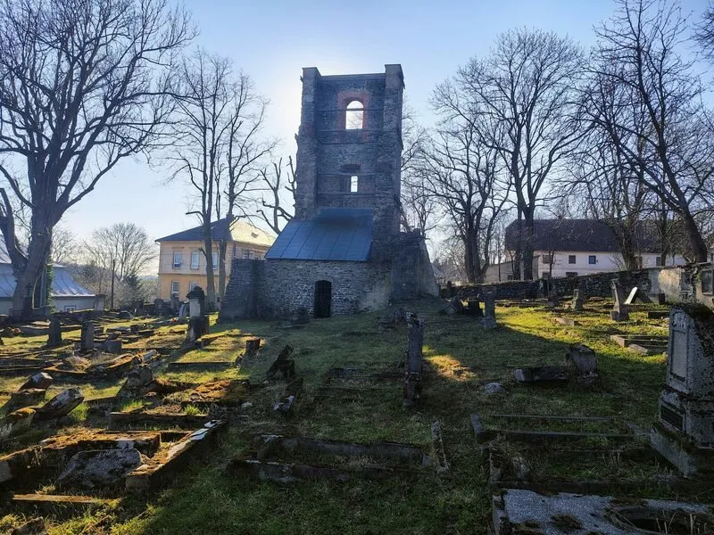 Urbex s průvodcem po Sudetech
